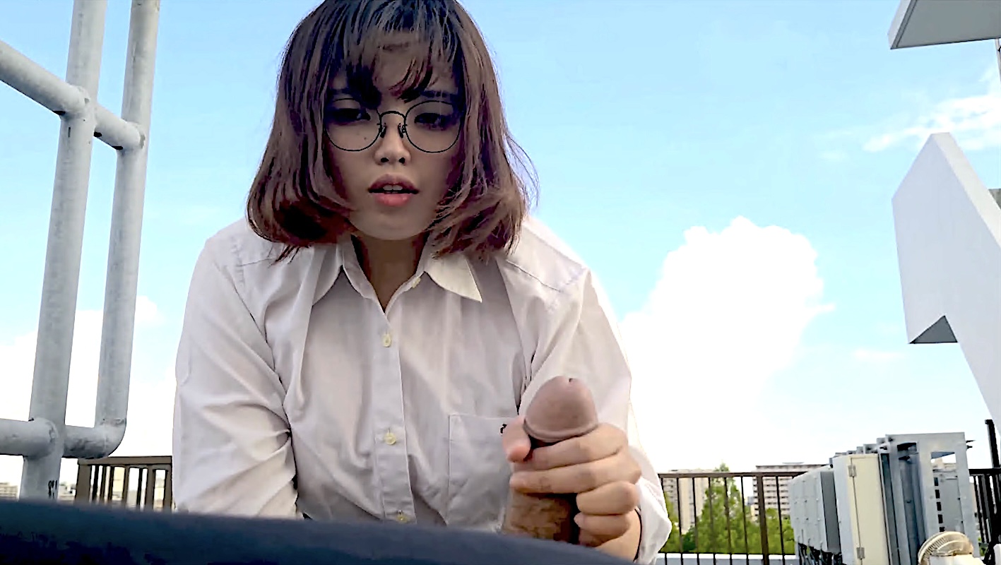 FC2-PPV-4519290 Individual shot + outdoor. Dreamy and cute girl from metropolitan commercial department, school building rooftop blowjob support 20,000 yen!