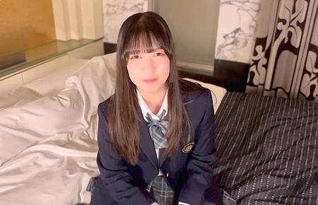 FC2-PPV-4851361 圧倒的ヒロインの”輝き”×金メダル級の豪快潮吹き、バス◯ケ全◯大会経験者の透明感抜群18歳ひかるちゃんが巨根で人生初中出しと常識/崩/か/いレベルの大量潮吹…